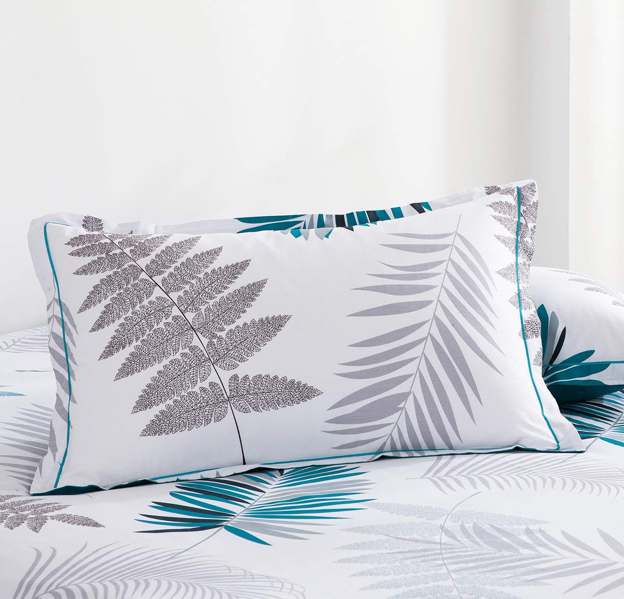 Sleepbella Comforter Twin Size, 600 Thread Count Cotton Blue Floral With Khaki & Grey Leaves Pattern White Reversible Comforter