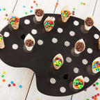 Restaurantware 16 X 13 X 3 Inch Ice Cream Cone Holders 4 Palette Design Popcorn Cone Holders - 35 Holes With Legs Black Plastic