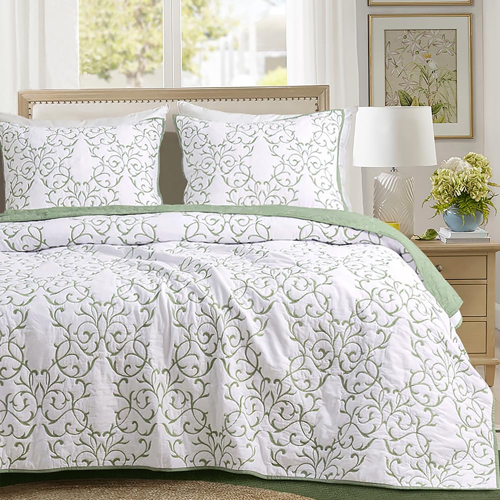 Mixinni Quilt Light Green Twin Size Reversible 2-Piece Green Embroidery Pattern Elegant Quilt Set Twin Size, (1 Quilt,1 Pillow S