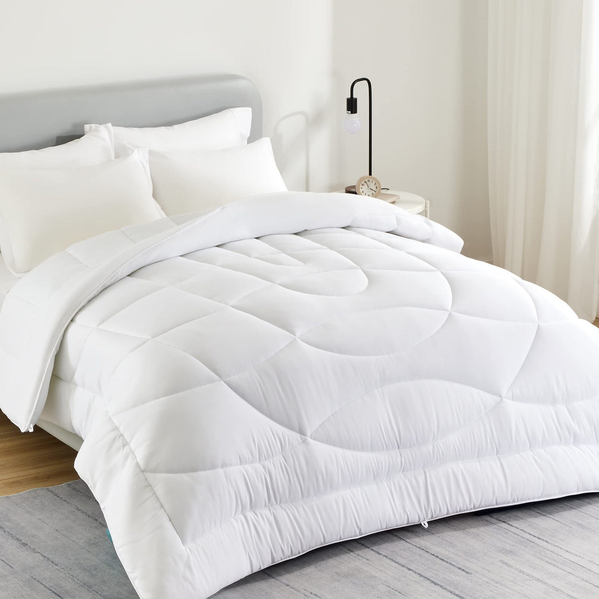 Sleep Zone Reversible Queen Size Cooling Comforter, Soft Breathable Bedding Down Alternative Comforter Warm For All Seasons, Whi