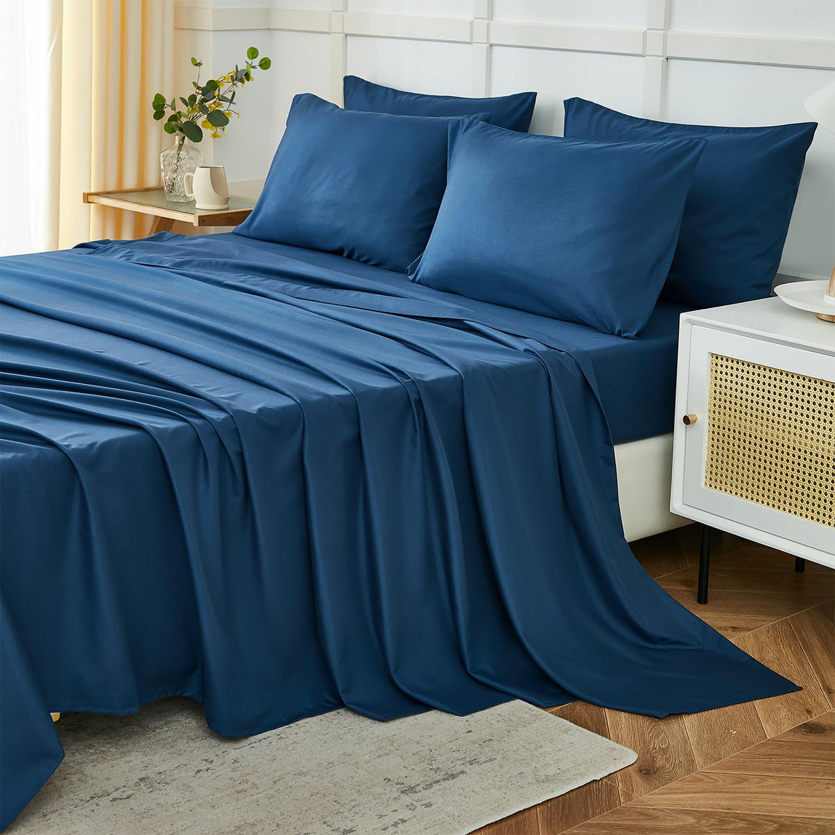 Ilavande Navy Blue King Sheets Set 6 Piece,Hotel Luxury Super Soft 1800 Series Microfiber Bed Sheets King Set-Wrinkle Free & Bre
