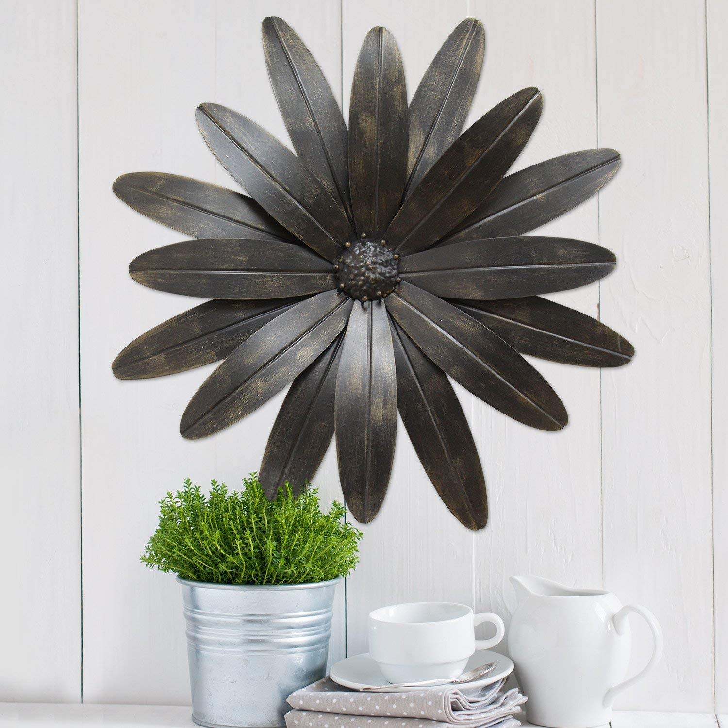 HomeRoots 100% Metal 18' x 1.25' X 18' Black Industrial Flower Wall Decor