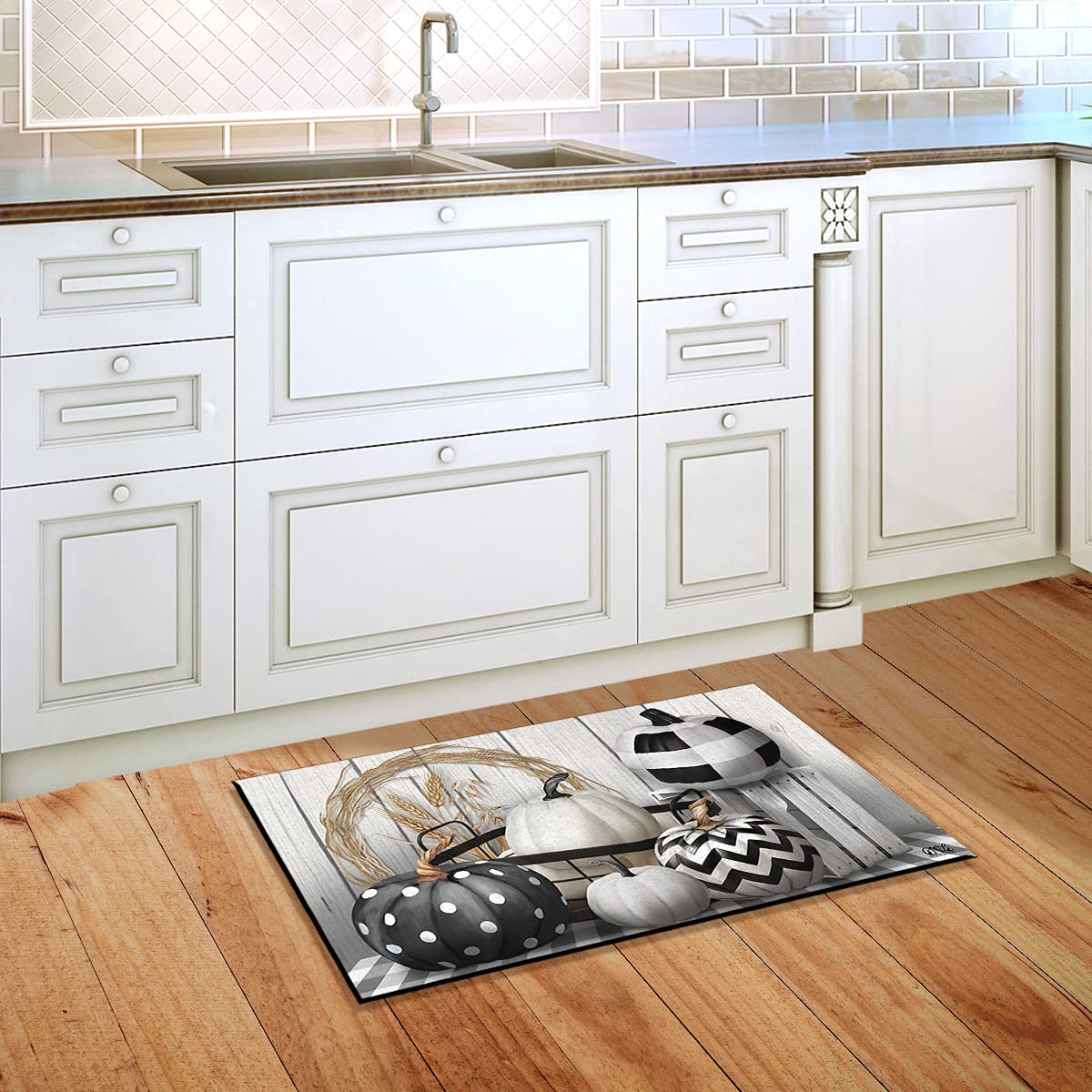 Briarwood Lane Black & White Pumpkins Fall Doormat Primitive Autumn Indoor Outdoor 30' X 18'