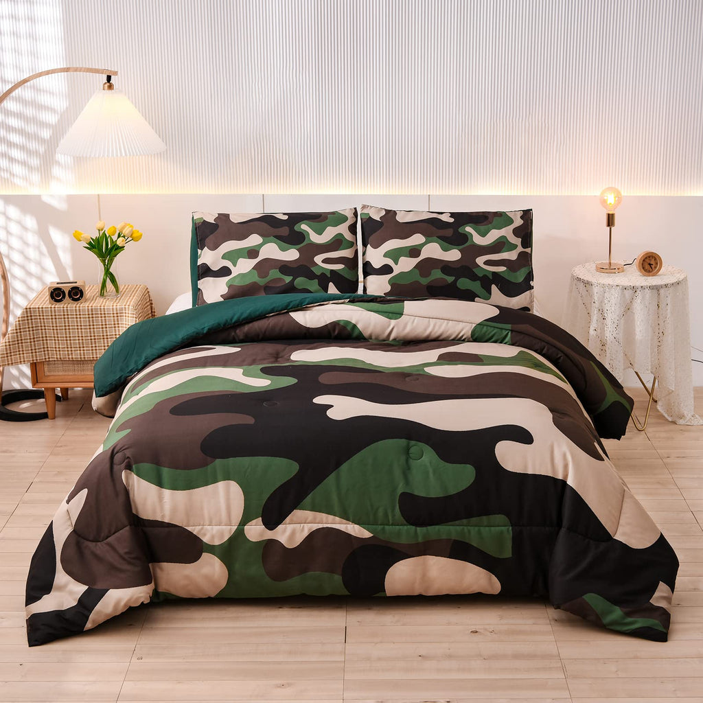 Meeting Story Camouflage Bedding Set, Green Camouflage Comforter Set, 3 PCS One Comforter and Two Pillowases, All Season Soft Be