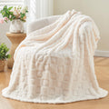 Newcosplay Super Soft Twin Blanket Ivory Premium Silky Flannel Fleece 3D Heart Checkered Lightweight Bed Blanket All Season Use