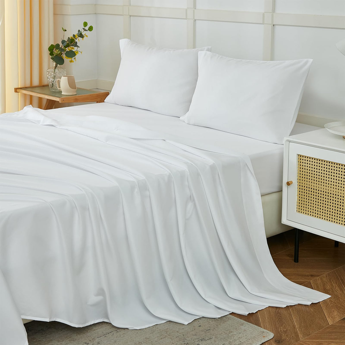 Ilavande White Full Size Sheet Sets, 4 Piece Full Bed Sheets,Hotel Luxury Super Soft 1800 Series White Sheets For Full Size Bed-
