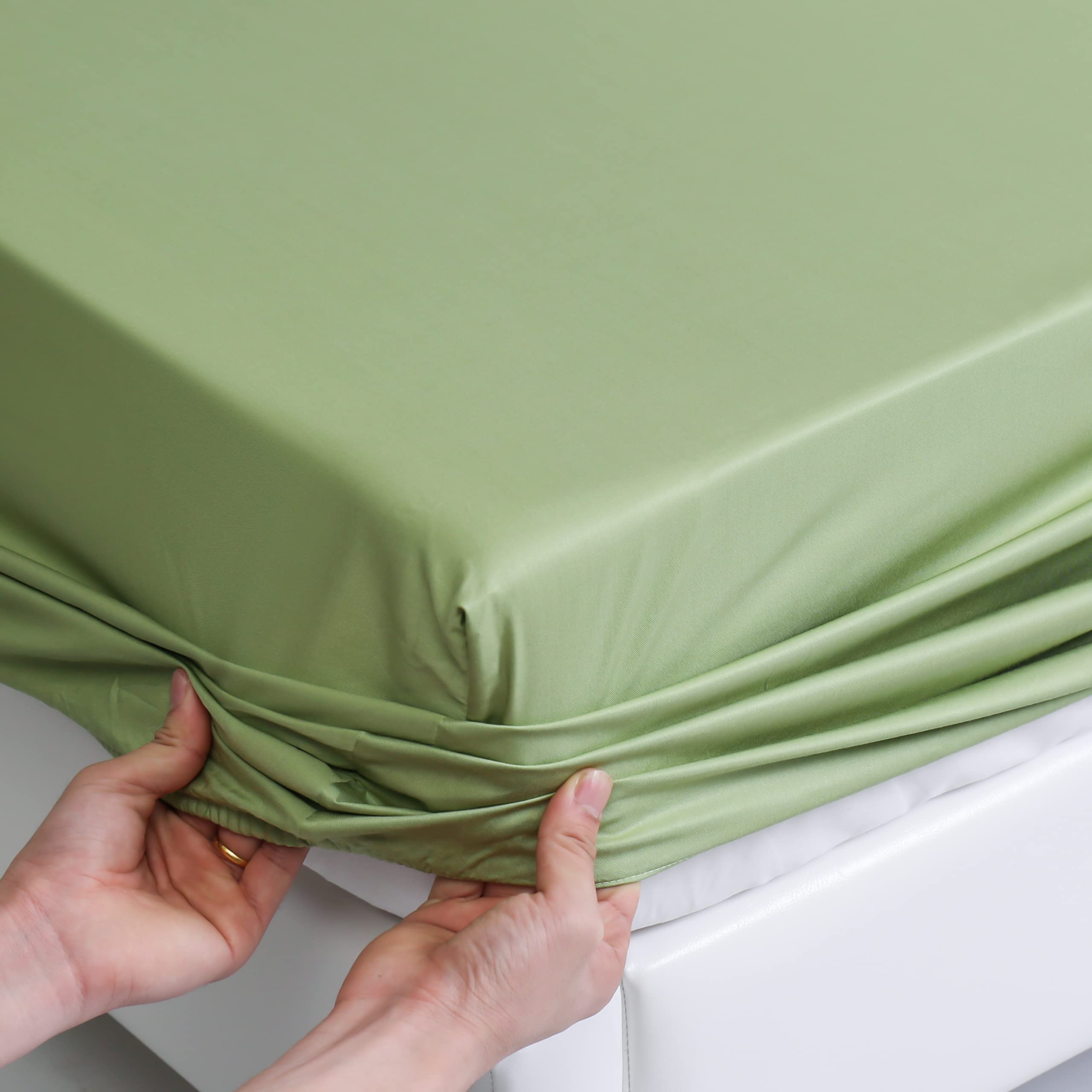 Simple&Opulence 100% Viscose Made From Bamboo Cooling Fitted Bottom Sheet Only 1 Piece For Hot Sleepers, 15 Inch Deep Pocket For