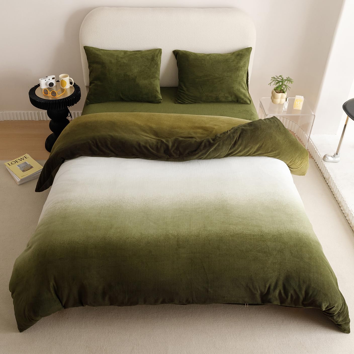 Karever Green White Comforter Set Velvet Queen Gradient Olive Green Bedding Comforter Women Plain White And Army Green Gradient