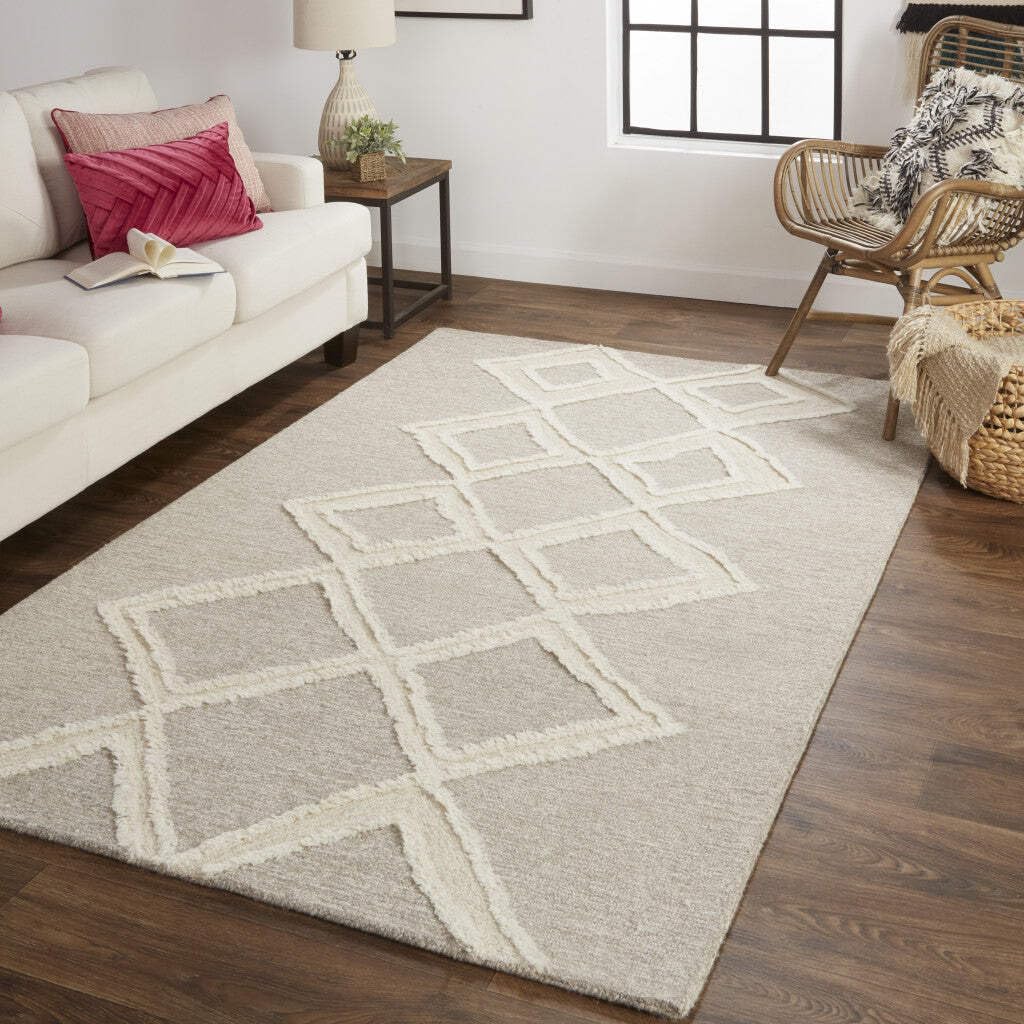HomeRoots 512790 8 x 10 ft. Gray & Ivory Wool Geometric Hand Tufted Handmade Stain Resistant Rectangle Area Rug