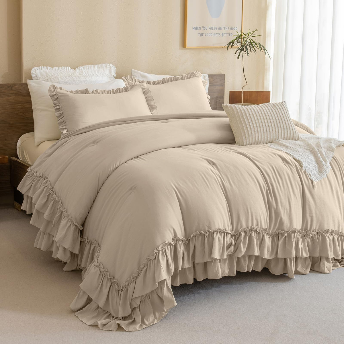 Masaca Ruffled Comforter Set Queen,3-Piece Farmhouse Shabby Boho Chic Bedding,Ultra Soft Linen Feel Textured Bed Comforter Set (