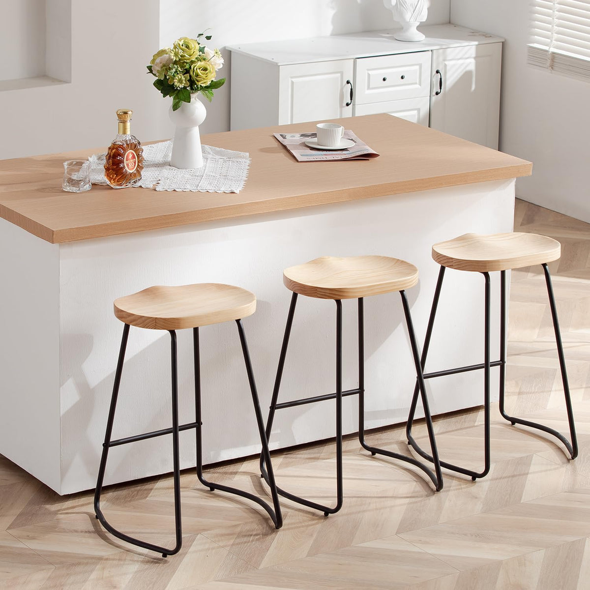 Heugah Counter Height Bar Stools Set Of 3, Solid Wood Bar Stool For Kitchen Island 26' Barstool With Metal Leg Rustic Backless Saddle Seat Stools With Footrest (Burlywood, 3 Pcs 26Inch Counter Chair)