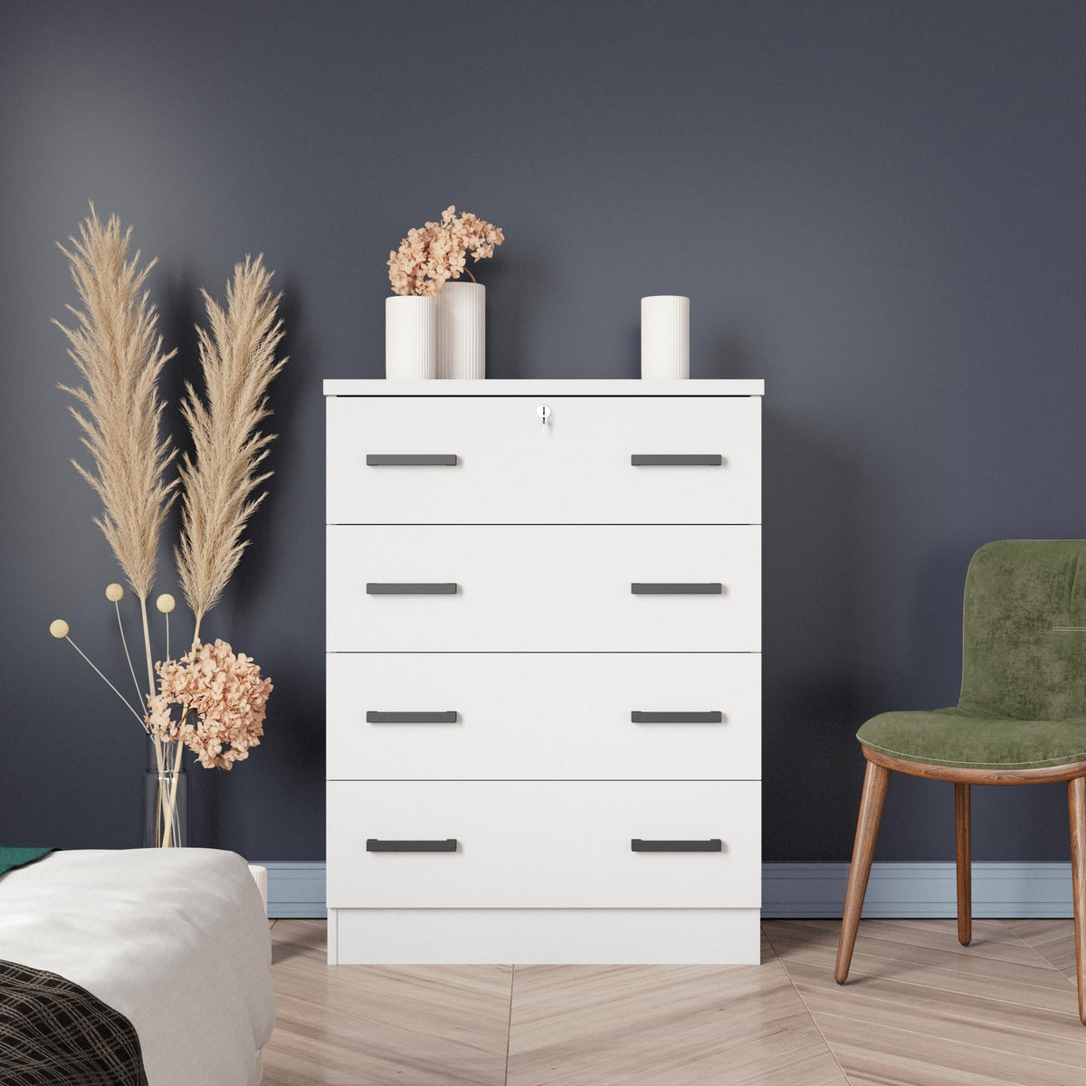 Better Home Products Cindy Chest Bedroom Dresser (White, 4 Drawers)