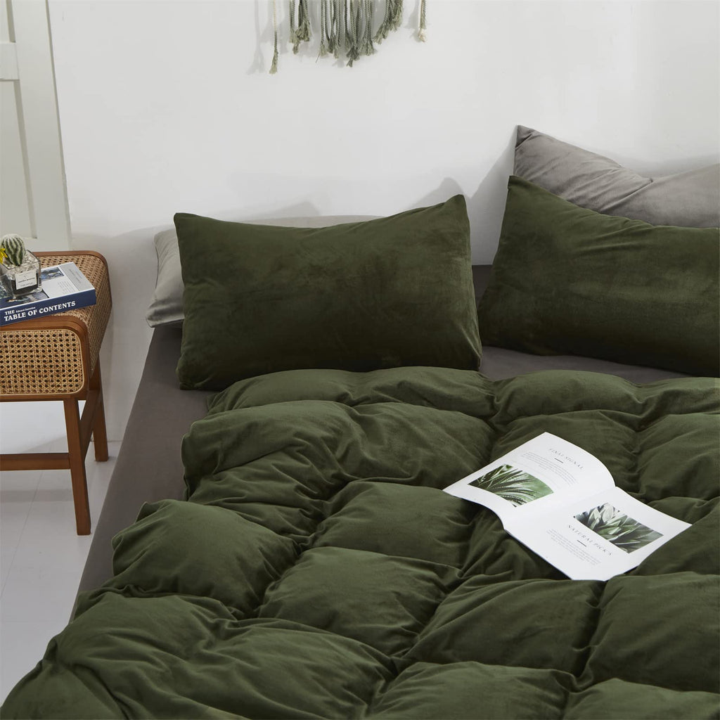 Karever Dark Green Velvet Comforter Queen Army Green Flannel Velvet Bedding Comforter Set Deep Green 3 Pcs Shaggy Soft Warm Dura