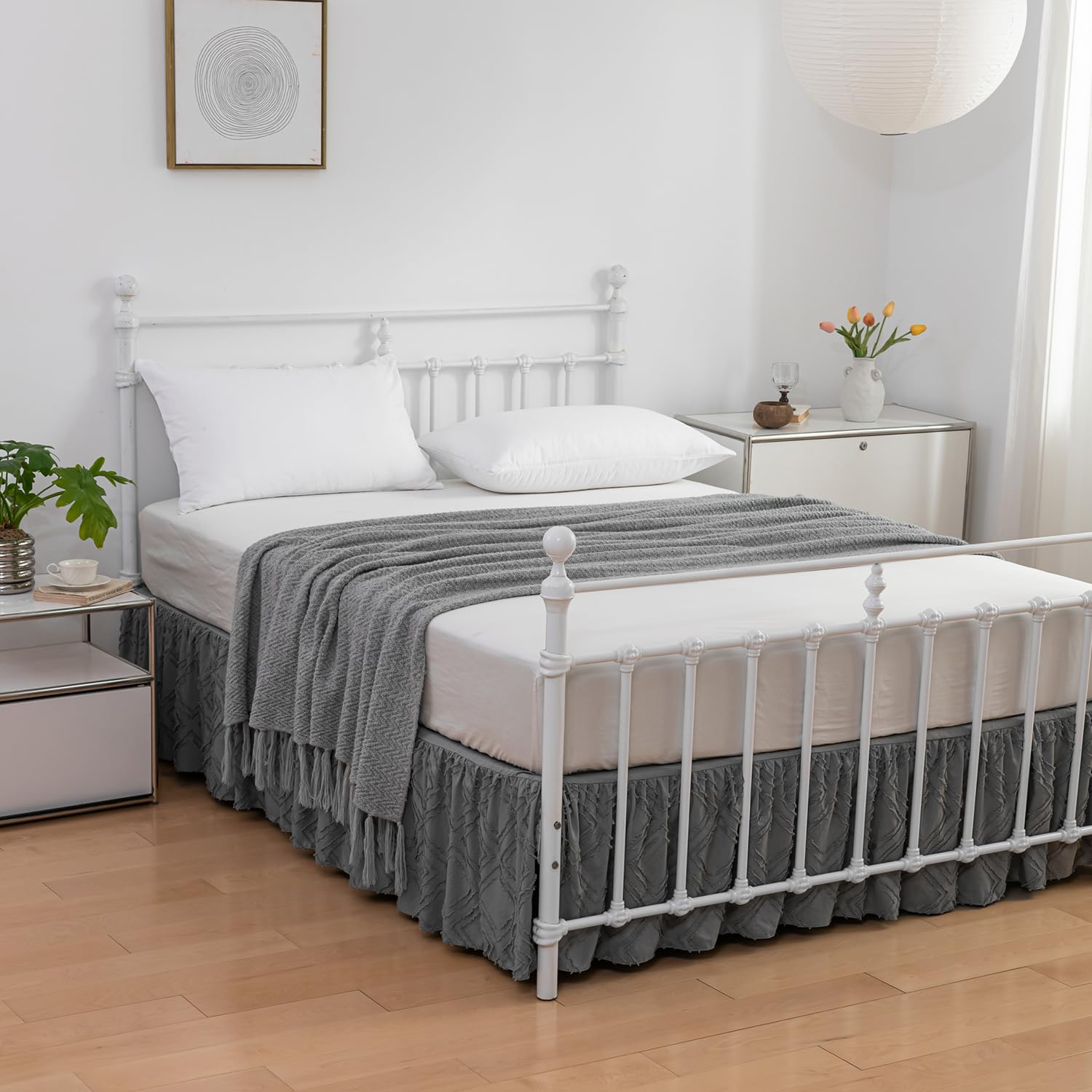 Tufted Bed Skirt Queen Size,Ruffled Bed Skirt With Split Corners, Queen Bed Skirt 14 Inch Drop, Boho Queen Size Bed Skirt White