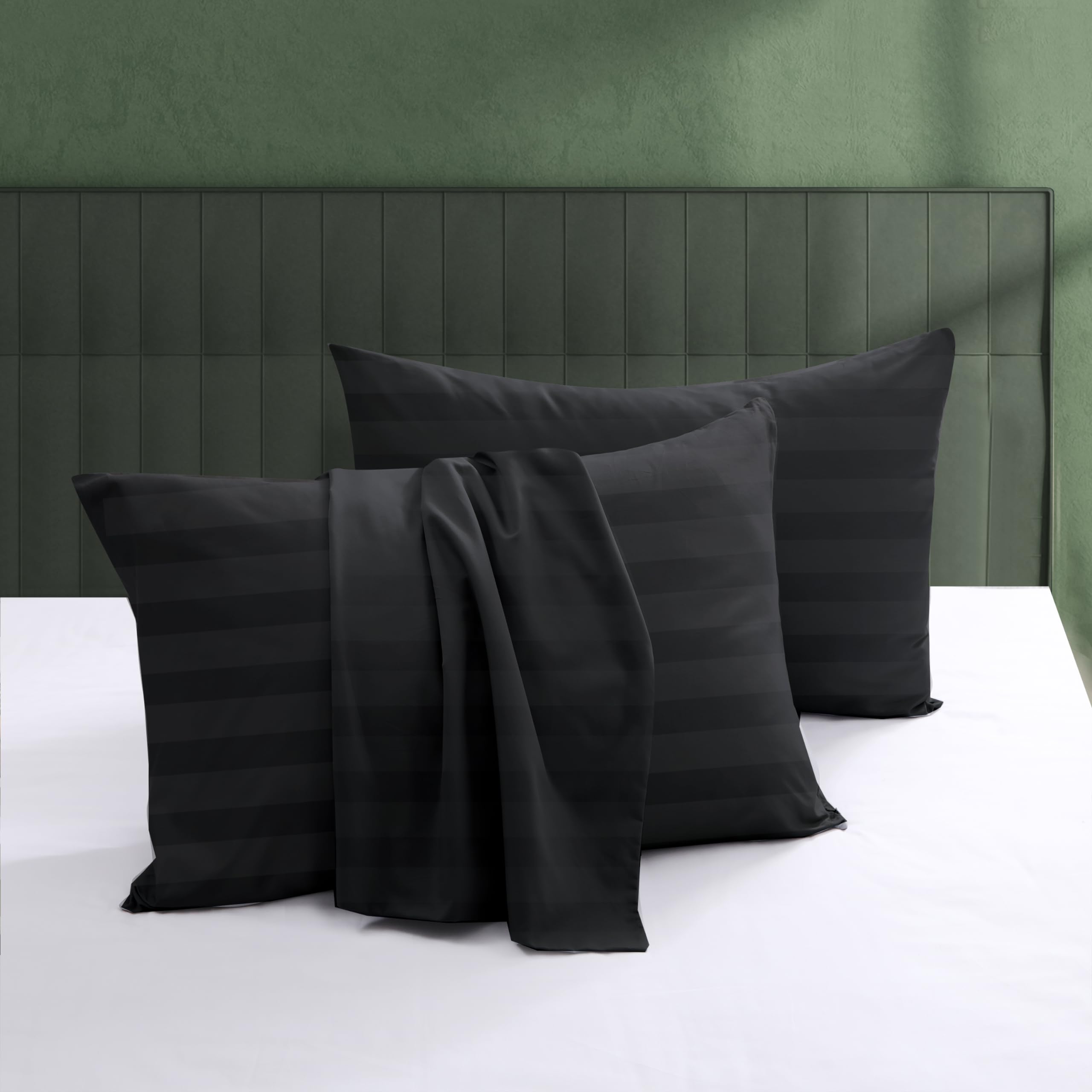 100% Egyptian Cotton Pillow Protectors Set of 2, 600 Thread Count Standard Size Bed Pillow Cases with Zipper, Sateen Weave Cooli