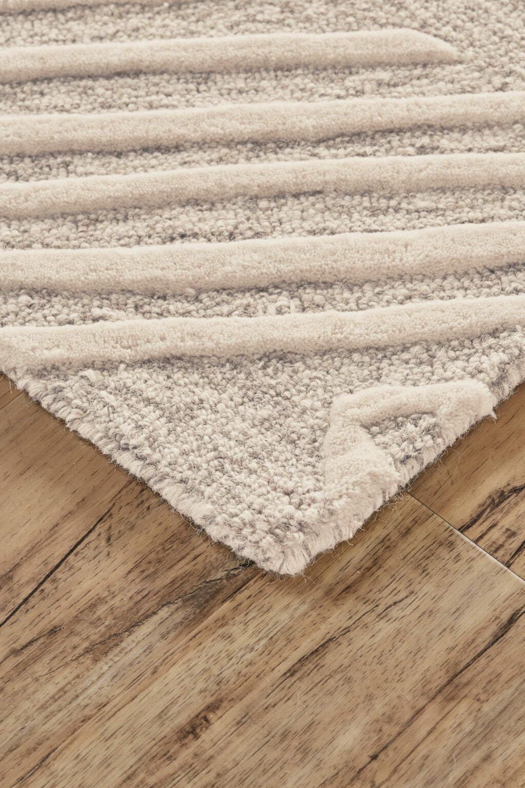HomeRoots 511864 8 x 11 ft. Tan & Ivory Wool Geometric Hand Tufted Handmade Stain Resistant Rectangle Area Rug