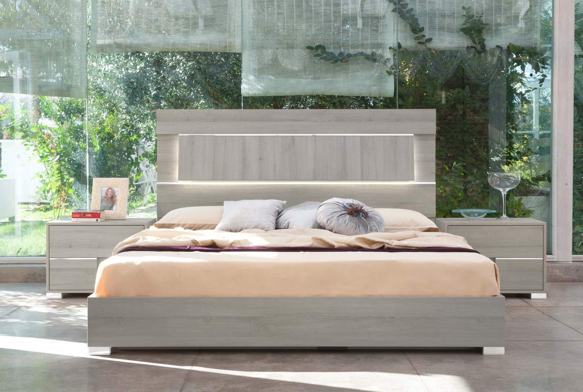 HomeRoots Veneer, MDF, Glass, Metal Modern Grey Queen Bedroom Set