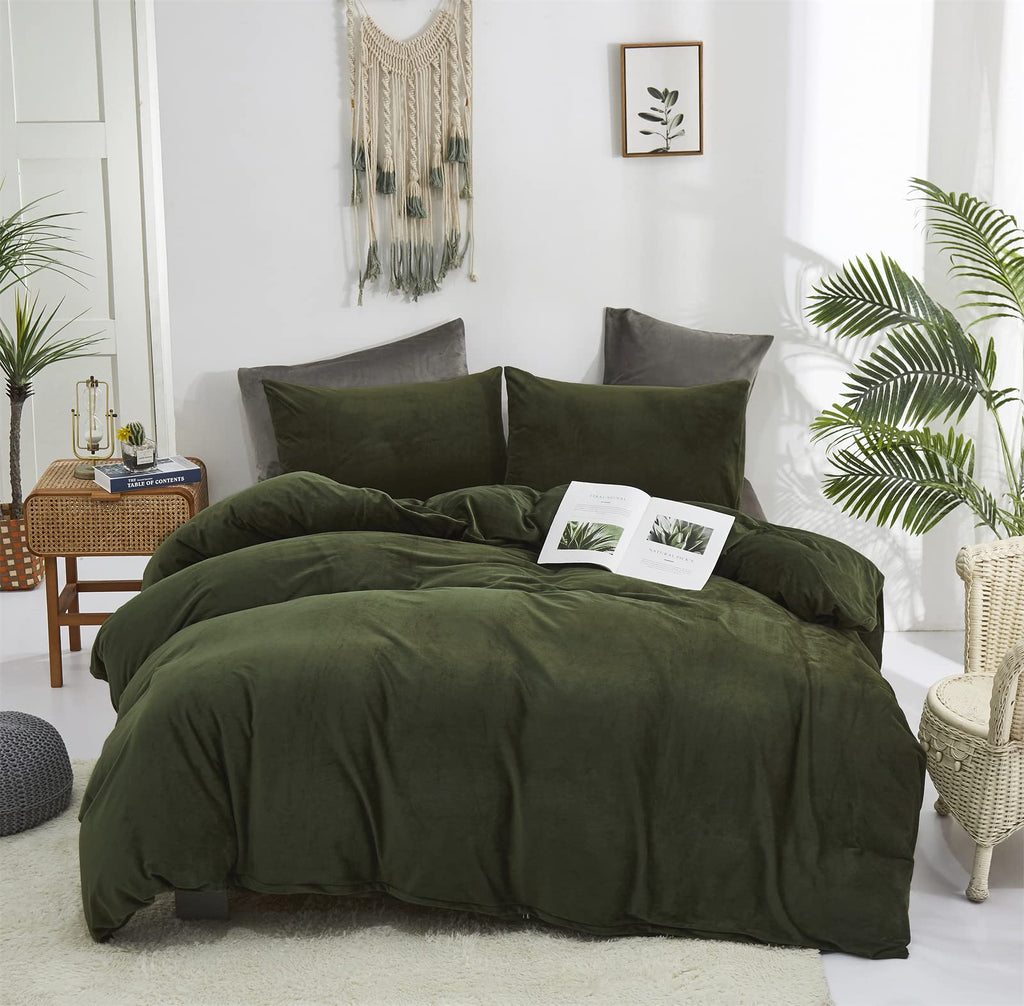 Karever Dark Green Velvet Comforter Queen Army Green Flannel Velvet Bedding Comforter Set Deep Green 3 Pcs Shaggy Soft Warm Dura
