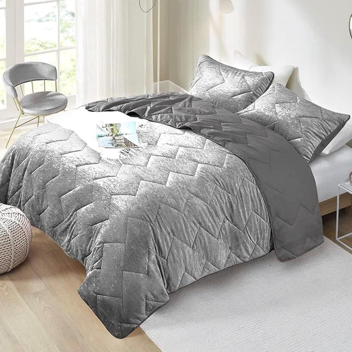 Comfort Spaces Juliette Luxe Quilt Set - Soft Velvet Lush Coverlet, Microfiber Reverse Lightweight All Season Bedding Layer, Mat