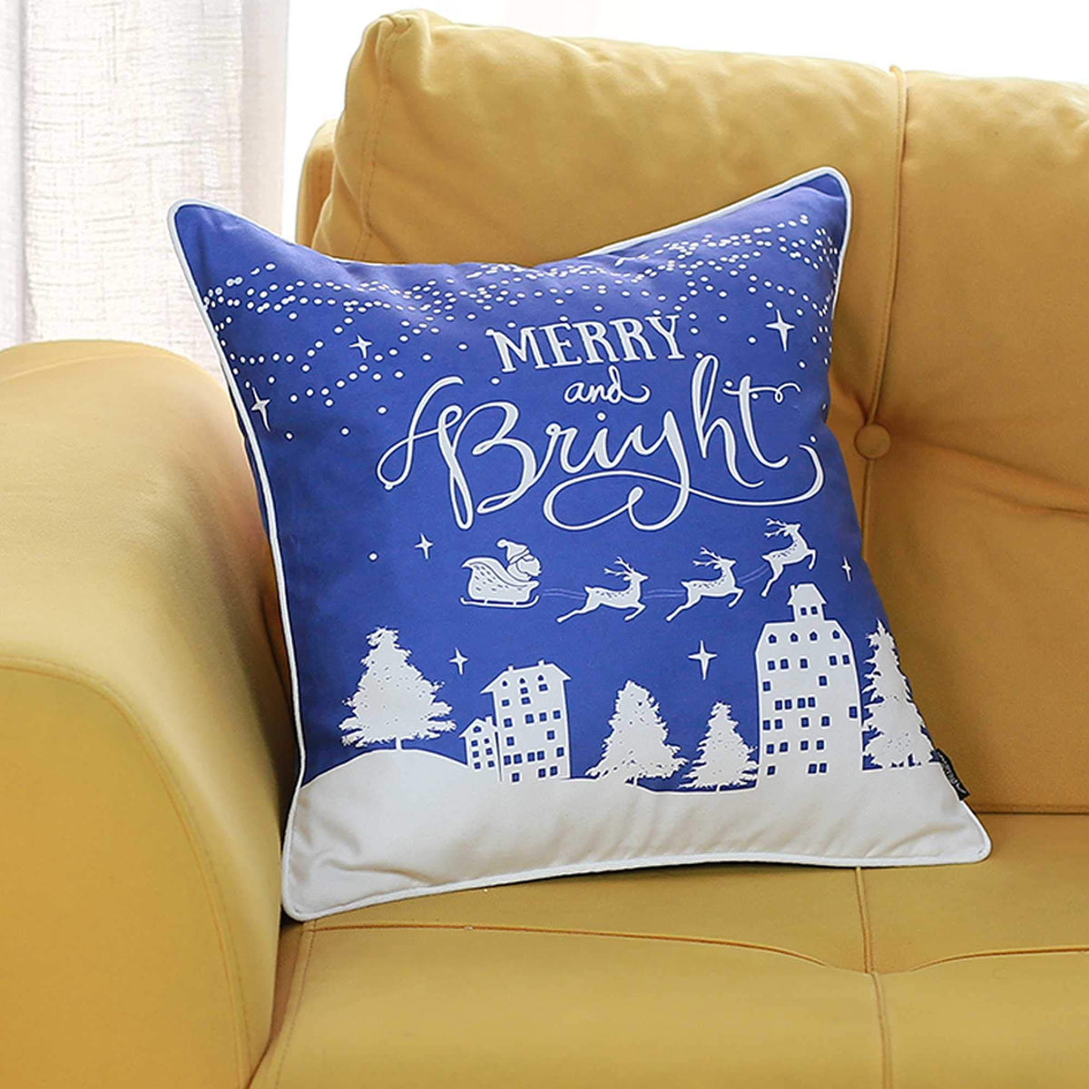 HomeRoots Multi Polyester 18'x18' Christmas Snow Printed Decorative Throw Pillow Cover