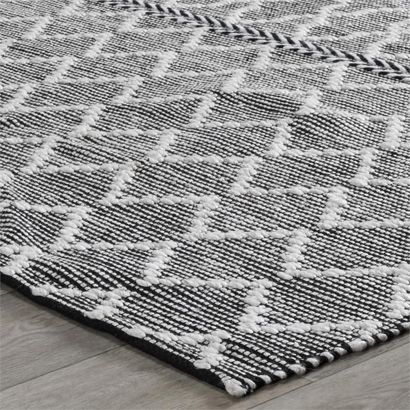 Kosas Home Sonora 60 X 96 Lattice Polyester Fabric Accent Rug In Black/Ivory