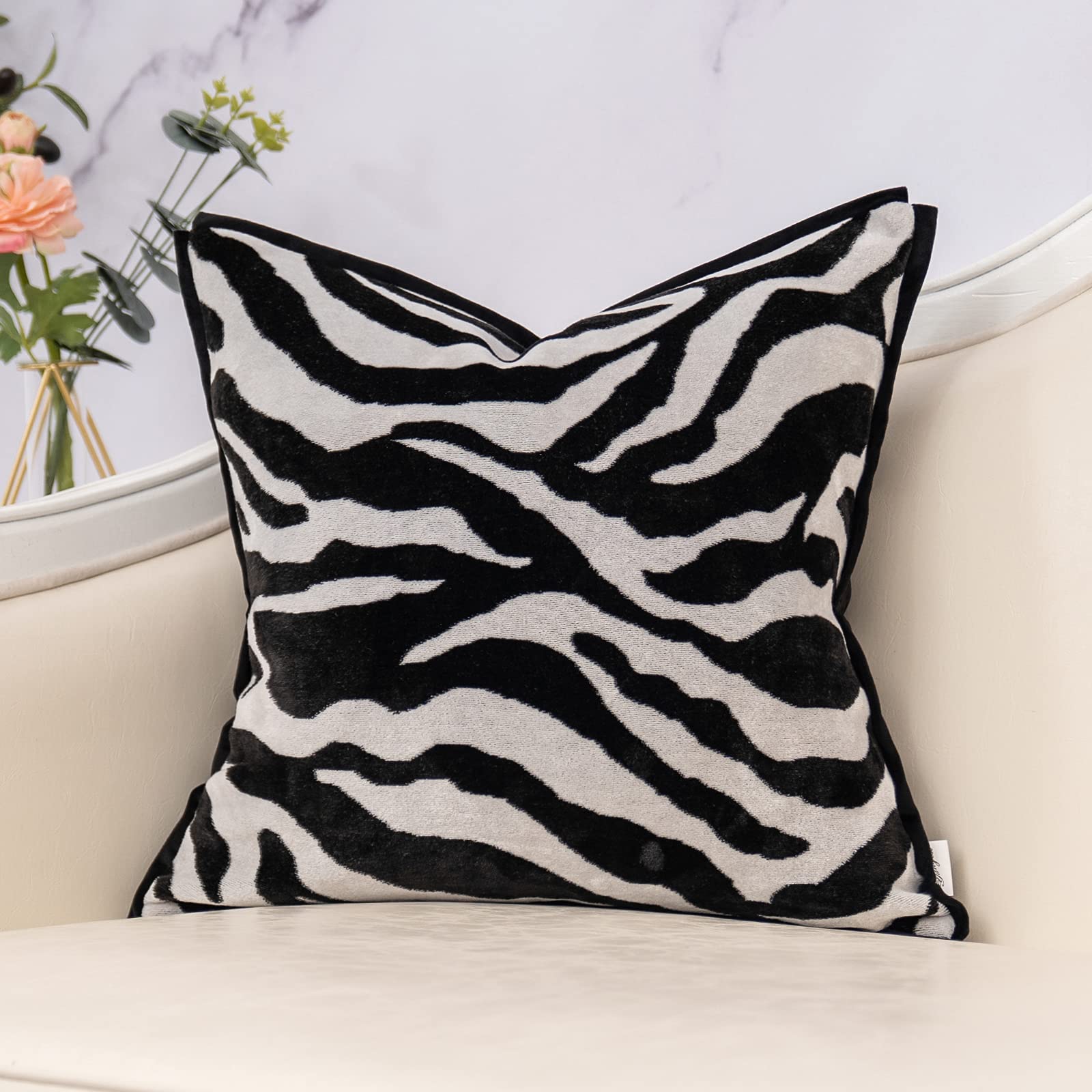 Yangest 18X18 Inch Zebra Decorative Velvet Throw Pillow Cover Black Cushion Case Modern Pillowcase For Sofa Couch Bedroom Living