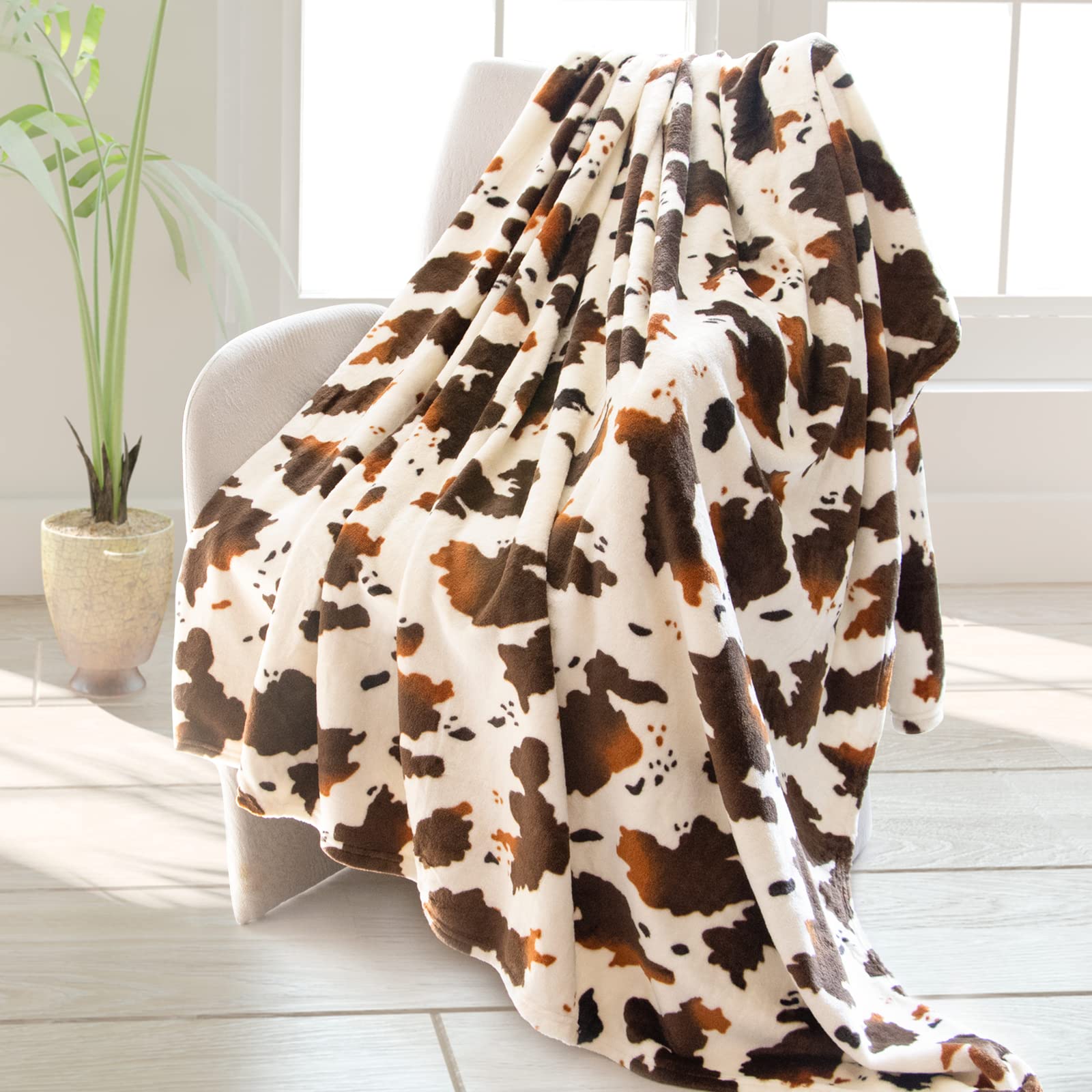 Cow Print Blanket Cozy Soft Warm Plush Brown Cow Throw Blanket Fleece Flannel Fuzzy Lightweight Cow Blankets All-Season Couch So