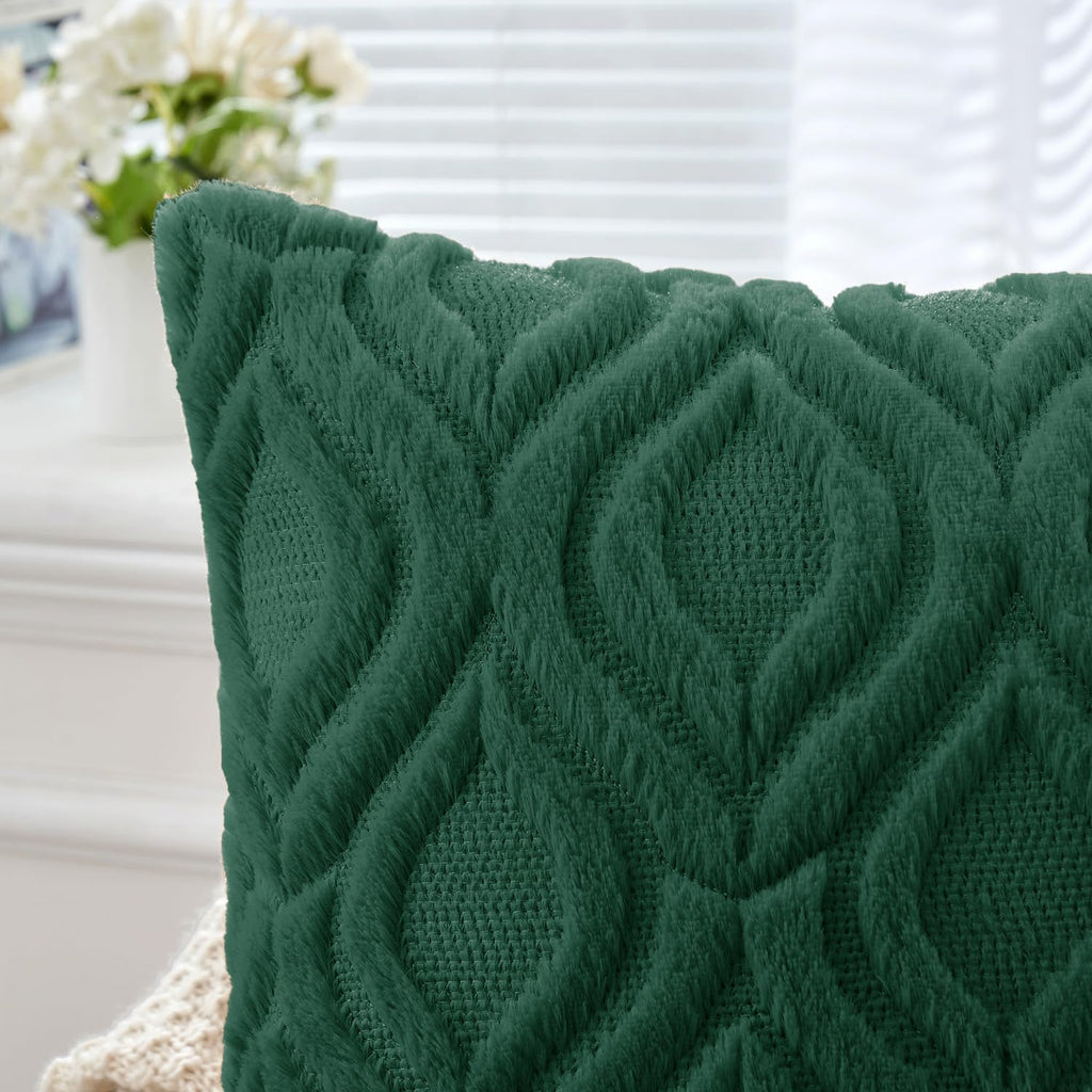 Miulee Dark Green Throw Pillow Covers 18X18 Inch, Soft Winter Plush Faux Wool Couch Pillow Covers Set Of 2 Decorative Farmhouse Boho Throw Pillows For Sofa Living Room Bed