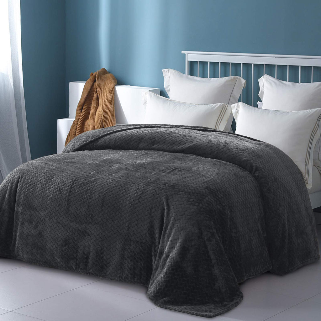 Exclusivo Mezcla Dark Grey Fleece Queen Size Blanket For Bed, 90X90 Inches Soft Cozy 3D Decorative Jacquard Flannel Blankets, Li