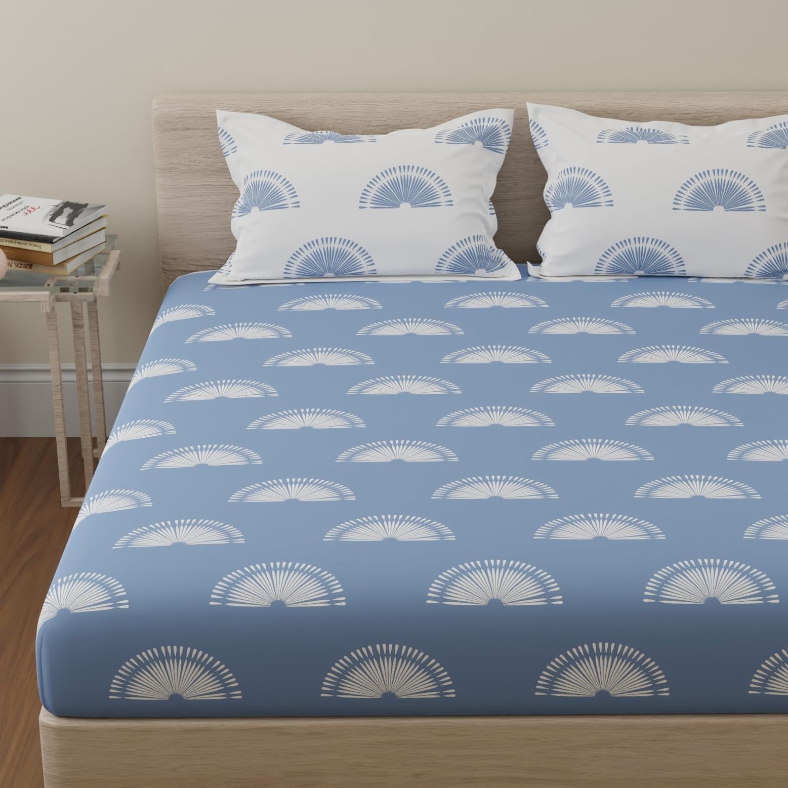 Huesland By Ahmedabad Cotton 144 Tc Cotton Bed Sheets For King Bed With 2 Pillow Covers | Sunrise | Powder Blue & White