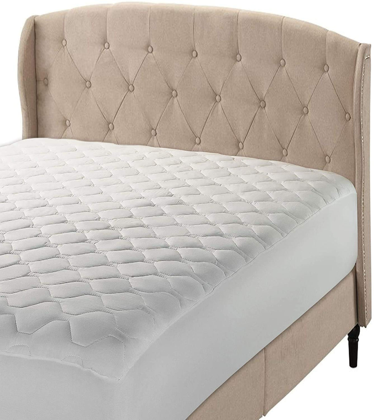 Queen Mattress Pad Protector By The Grand. Soft, Comfortable, And Hypoallergenic Queen Mattress Cover With Stretchable Deep Pock