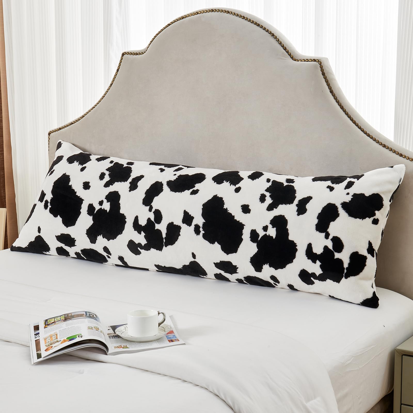 SOCHOW Body Pillow Cover 21x54 Inches, Super Soft and Cozy Cow Print Fleece Long Body Pillowcase with Zipper Closure,1 Pack, Bla