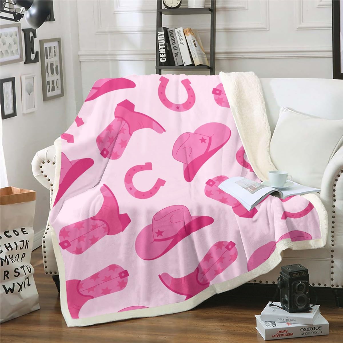 Erosebridal Cowgirl Throw Blanket Cute Kawaii Pink Cowgirl 40'X50' Fleece Blanket Gifts For Girls Women Cowboy Hat Boots Horse