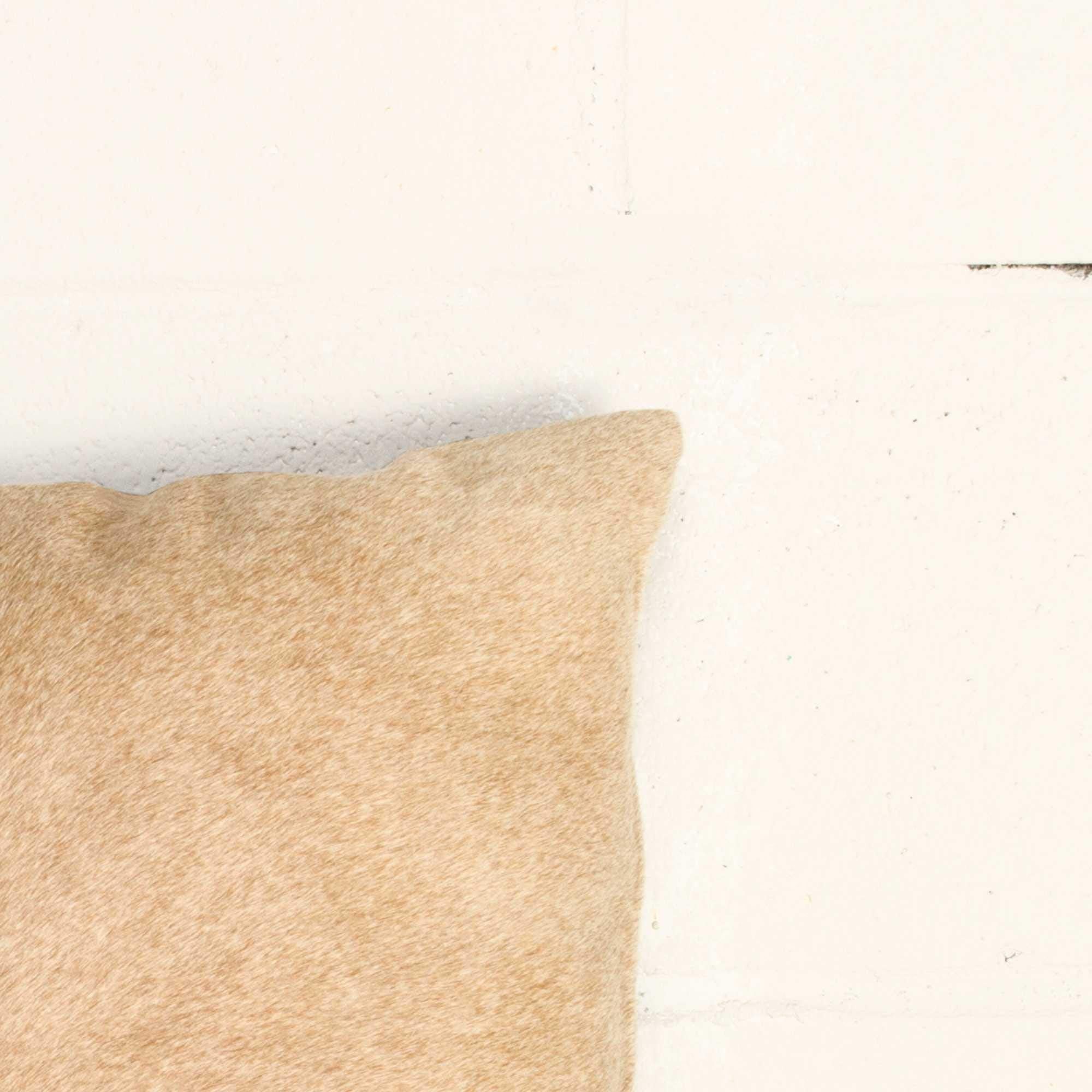HomeRoots Cowhide, Microsuede, Polyfill 18' x 18' x 5' Tan Cowhide Pillow 2 Pack