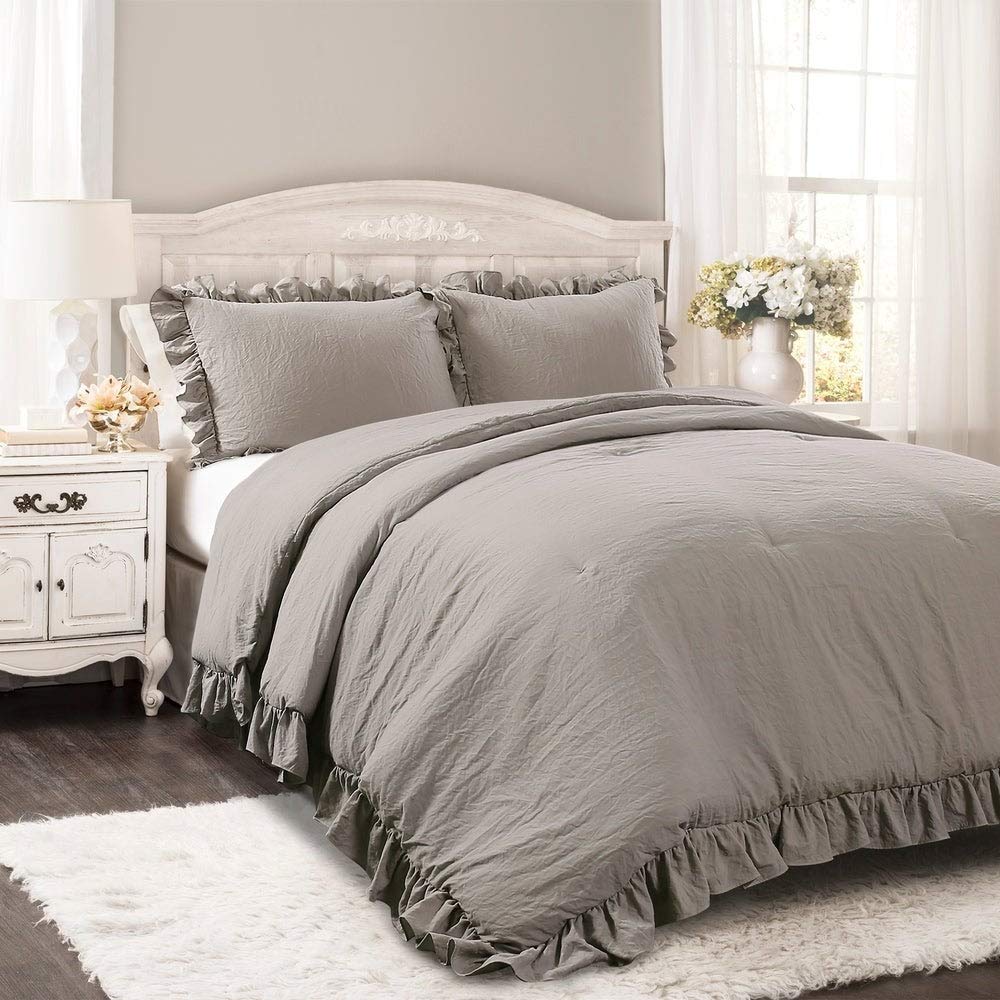 Lush Decor Reyna Ruffle Comforter Set - 3 Piece Cozy Ruffled Bedding Set - Timeless Elegance And Comfort For Bedroom - King, Lak