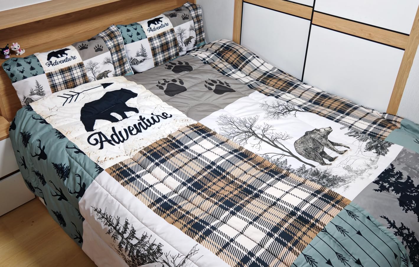 Rustic Farmhouse Kids Comforter Set Queen Size,Deer Antlers Bear Paws Plaids Patchwork Bedding Set For Boys Girls Adults Room De