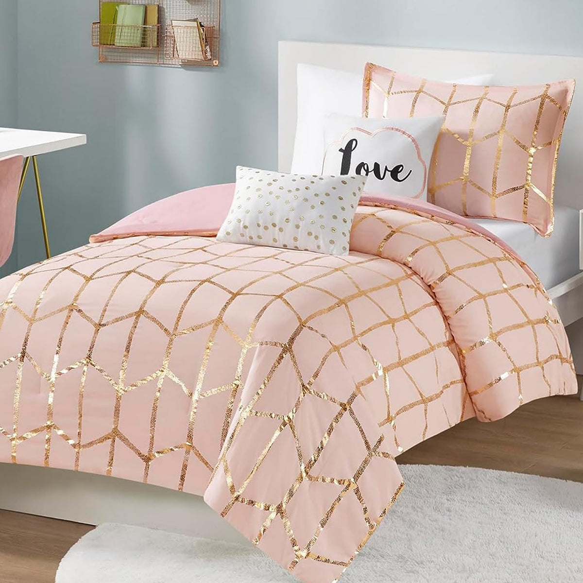Intelligent Design Raina Twin / Twin Xl Comforter Set, Soft Microfiber Comforter Set Twin, Modern Geometric Metallic Bed Set, 4