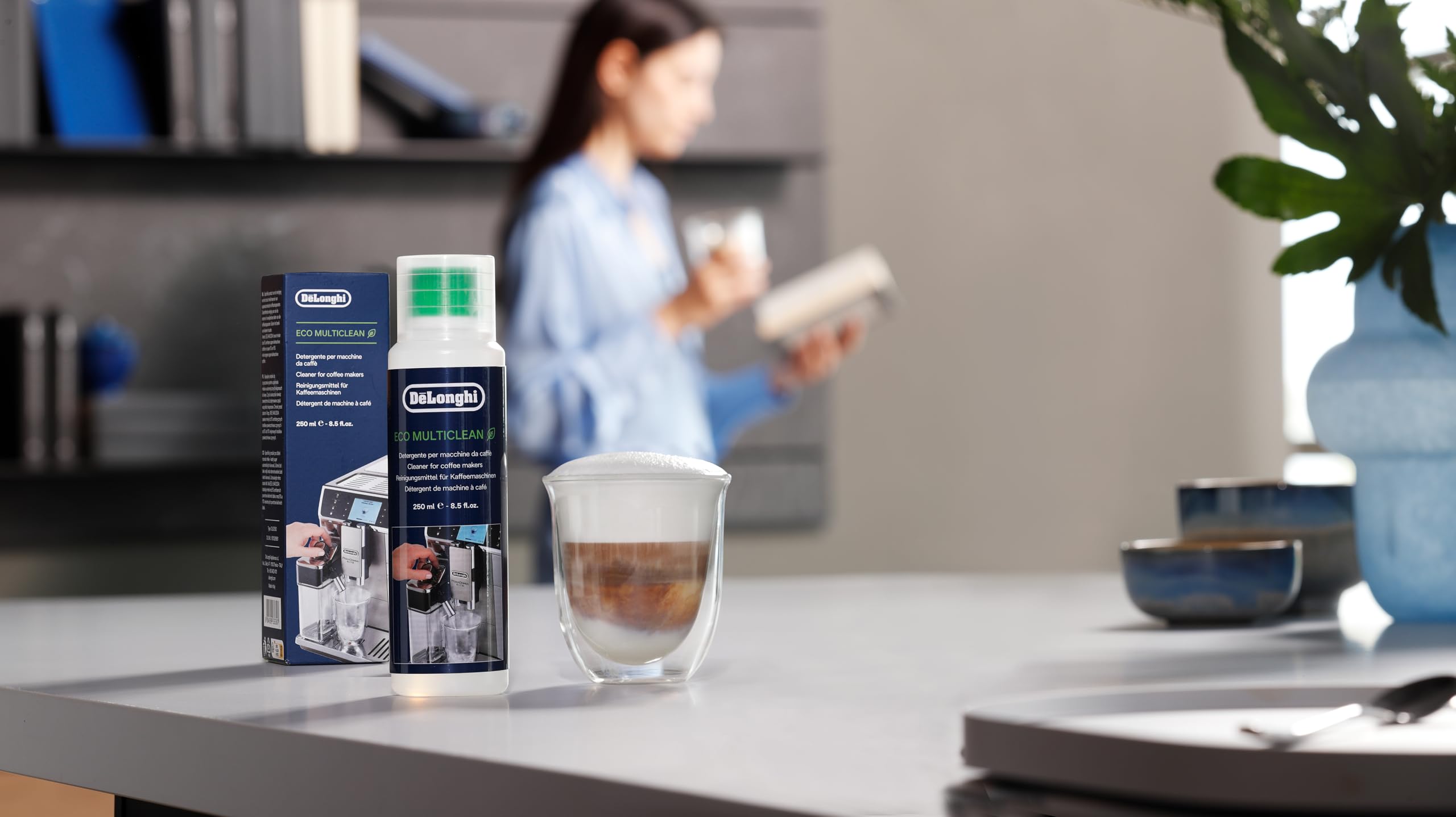 De'Longhi Universal Espresso Machine Cleaner For Frother/Steam Wand Removes Milk Residue & Buildup From Your Espresso & Cappucci