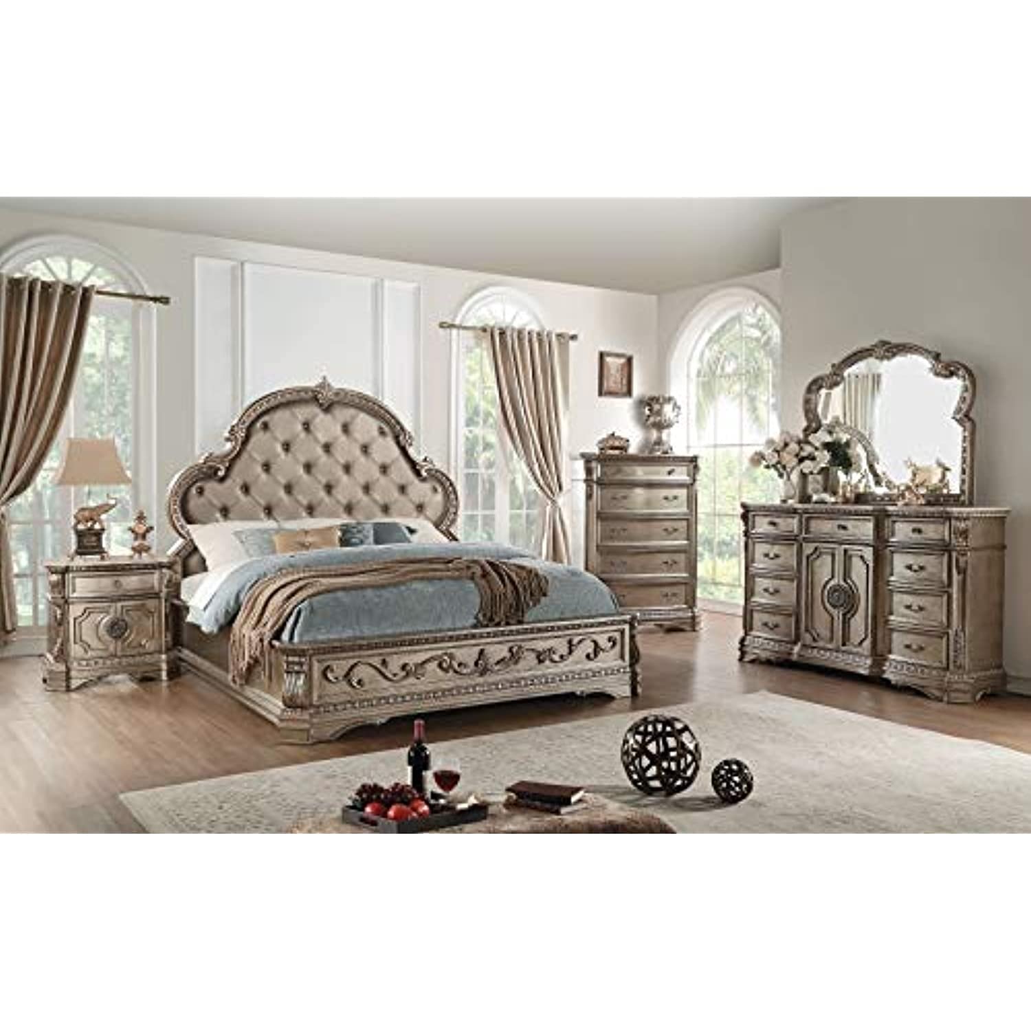 Acme Northville Eastern King Bed, PU & Antique Champagne (1Set/3Ctn) Traditional/PU & Antique Champagne/