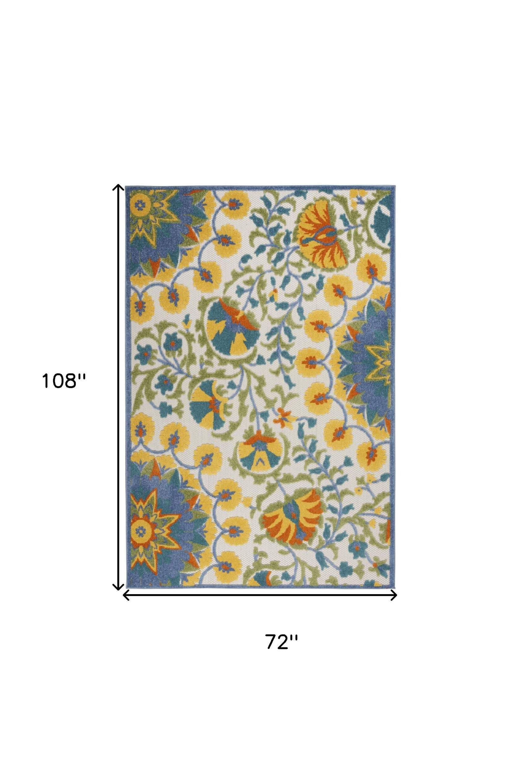 HomeRoots 4' Round Ivory and Blue Round Floral Indoor Outdoor Area Rug