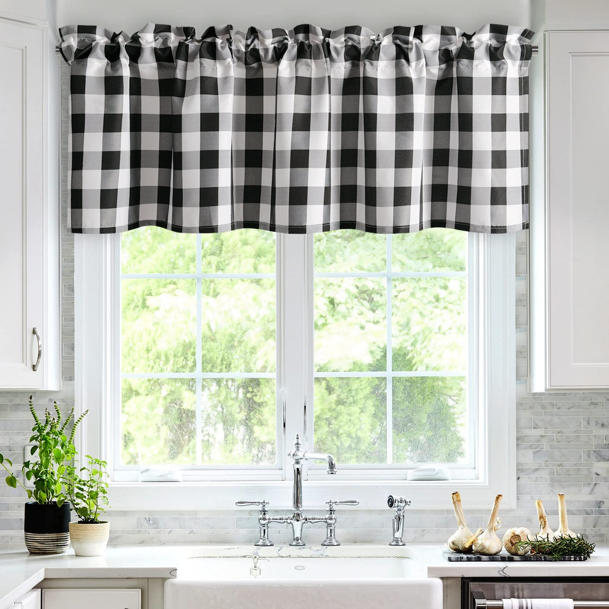 Hiasan Buffalo Plaid Curtains Valances For Windows - Black And White Semi Sheer Checkered Rod Pocket Valance For Living Room, Fa