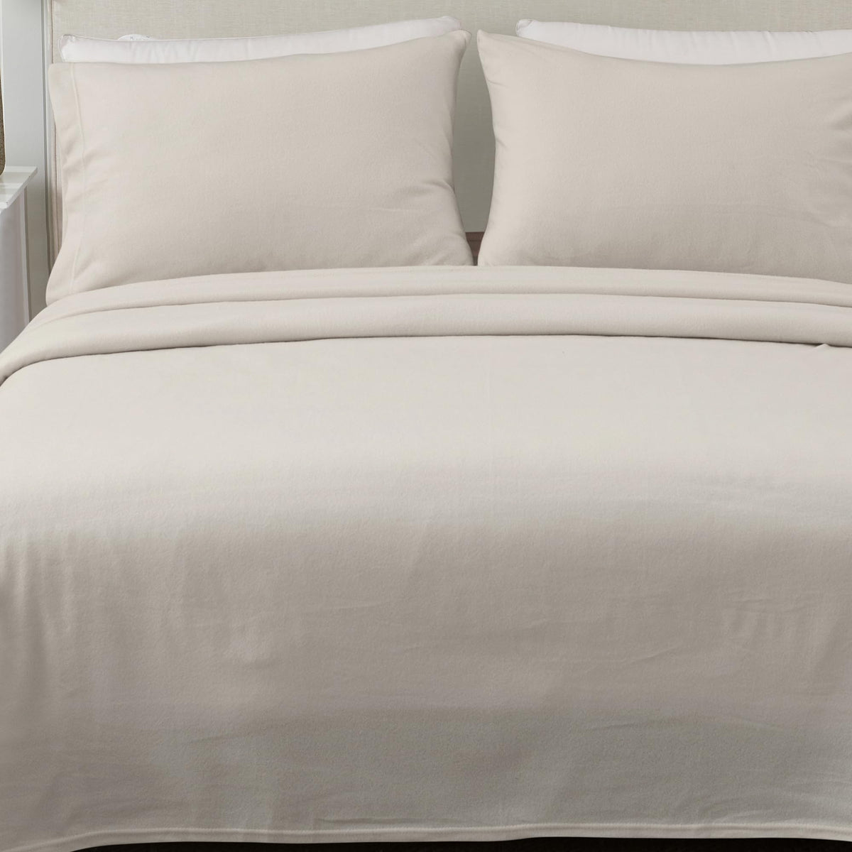 Great Bay Home 4 Piece Micro Fleece Full Ivory Sheet Set | Super Soft, Cozy Extra Plush Polar Fleece Bedding Sheets & Pillowcase