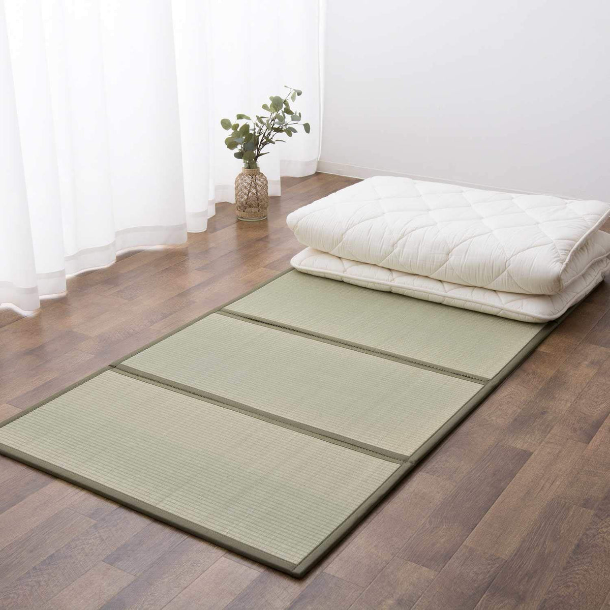 Emoor Japanese Futon Mattress Classe And Foldable Tatami Mat Set, Full, Floor Sleeping Mat Sikibuton Igusa Natural