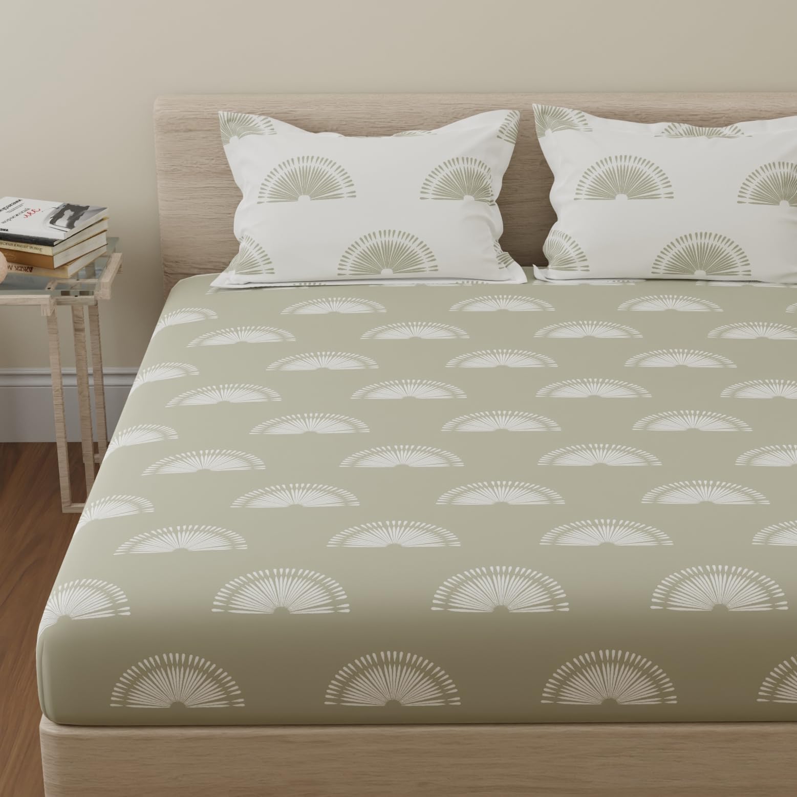 Huesland By Ahmedabad Cotton 144 Tc Cotton Bedsheet King Bed With 2 Pillow Covers | Sunrise | Basil Green & White