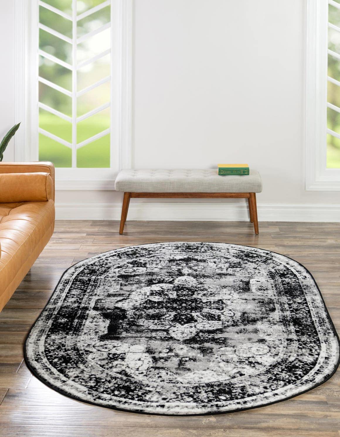 Unique Loom Sofia Collection Area Rug - Salle Garnier (5 3 x 8 Oval, Black/ Ivory)