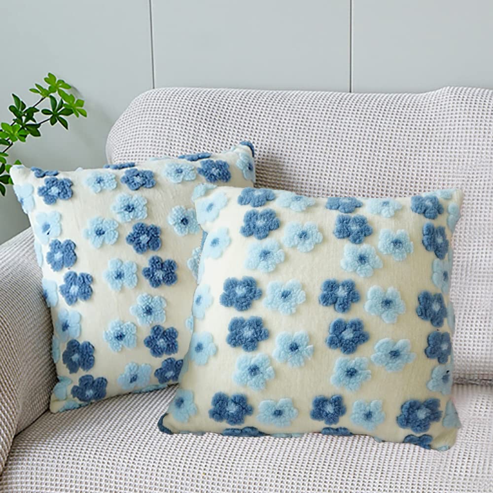Skxkjian Soft Decorative Throw Pillow Covers 18X18 Cute Faux Fur Plush Pillow Covers Set Of 2 Square Jacquard Pillowcase Cushion