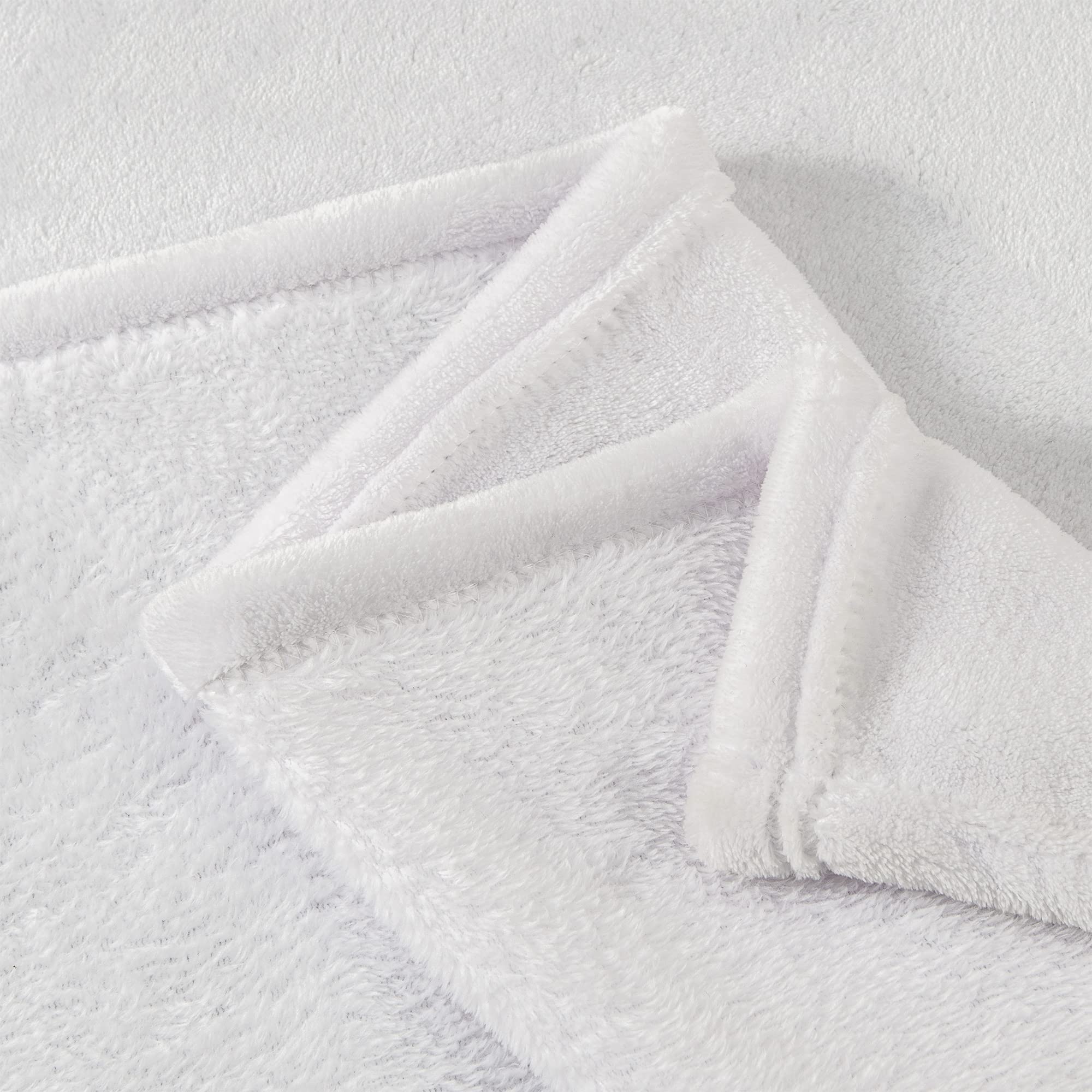 Bedelite Fleece Blanket Twin Size White Throw Blanket For Couch & Bed, Luxury Plush Cozy Fuzzy Blanket 60X80 Inches, Super Soft