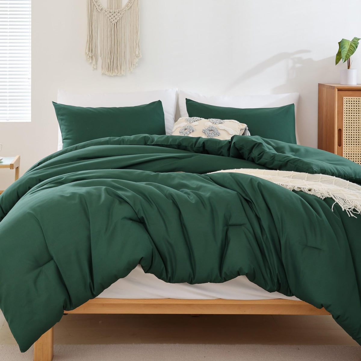 Rosgonia Oversized King Comforter Dark Emerald Green, 3Pcs (1 Boho Comforter & 2 Pillowcases), Lightweight Oversized King Size C