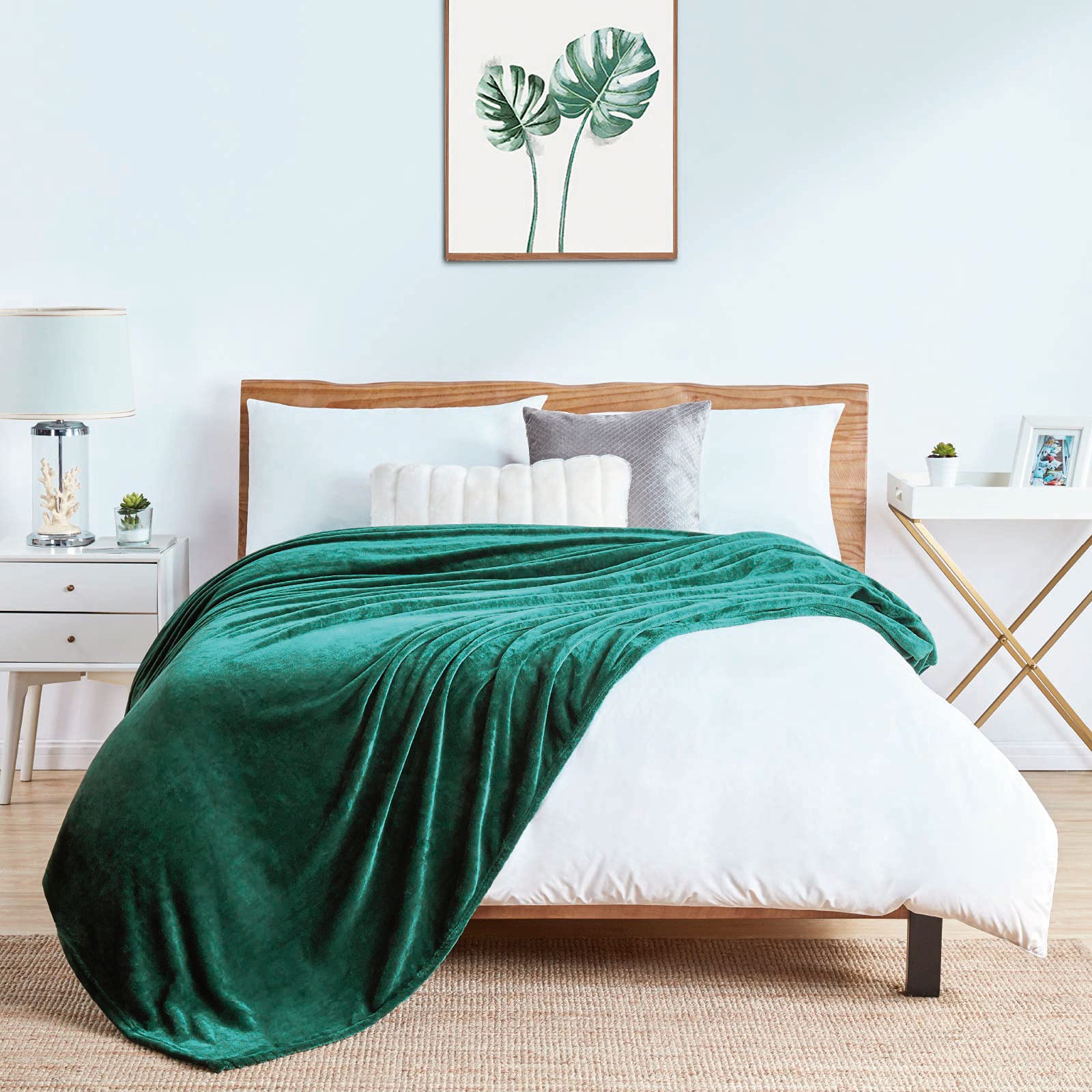 Walensee Fleece Blanket Plush Throw Fuzzy Lightweight (King Size 108X90 Emerald Green) Super Soft Microfiber Flannel Blankets Fo