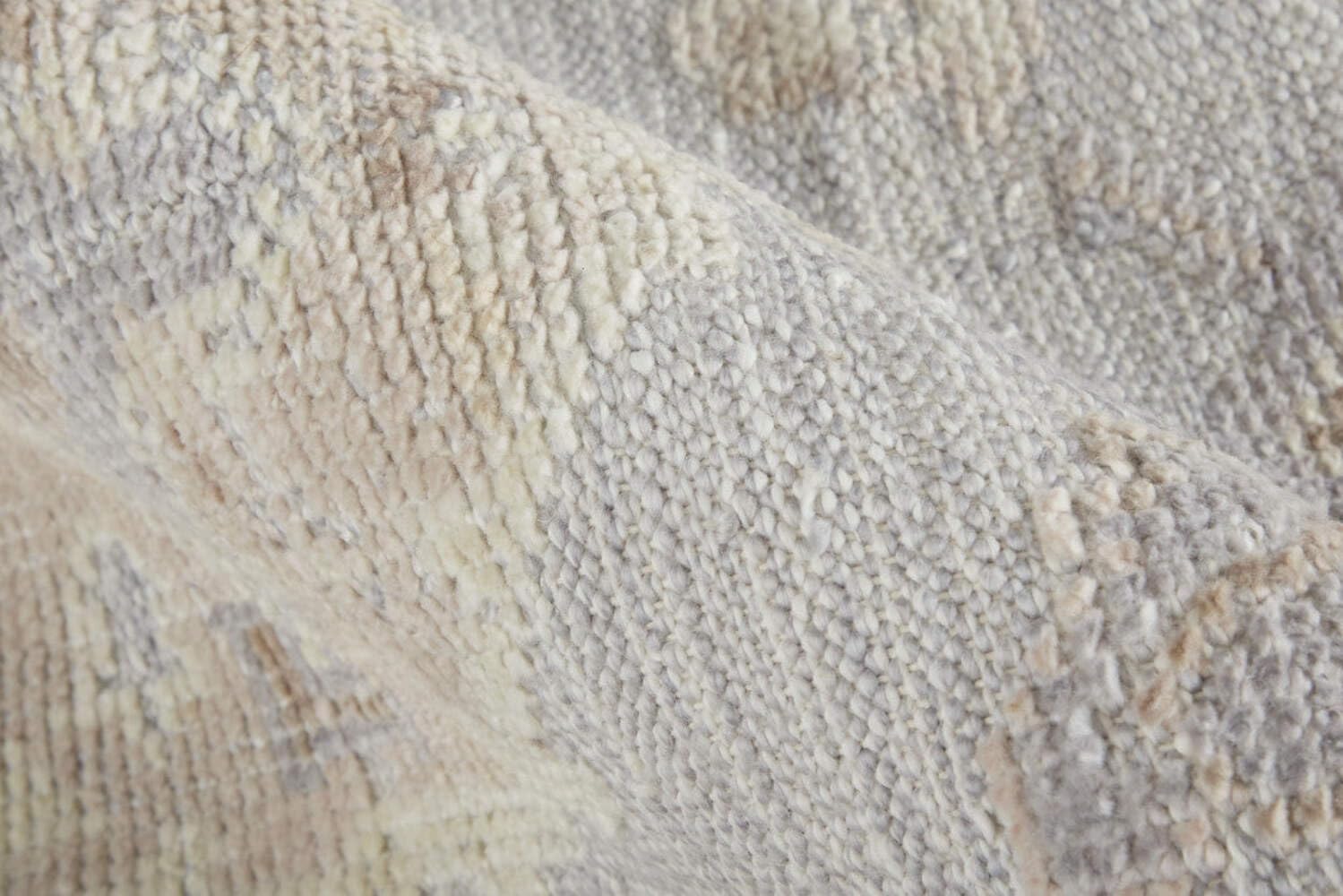 HomeRoots 514986 8 x 10 ft. Ivory Silver & Tan Floral Hand Knotted Stain Resistant Rectangle Area Rug